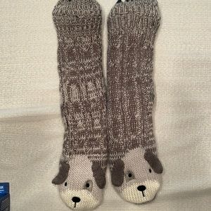 Jane and Bleecker Puppy slipper socks. Grey Size4-10